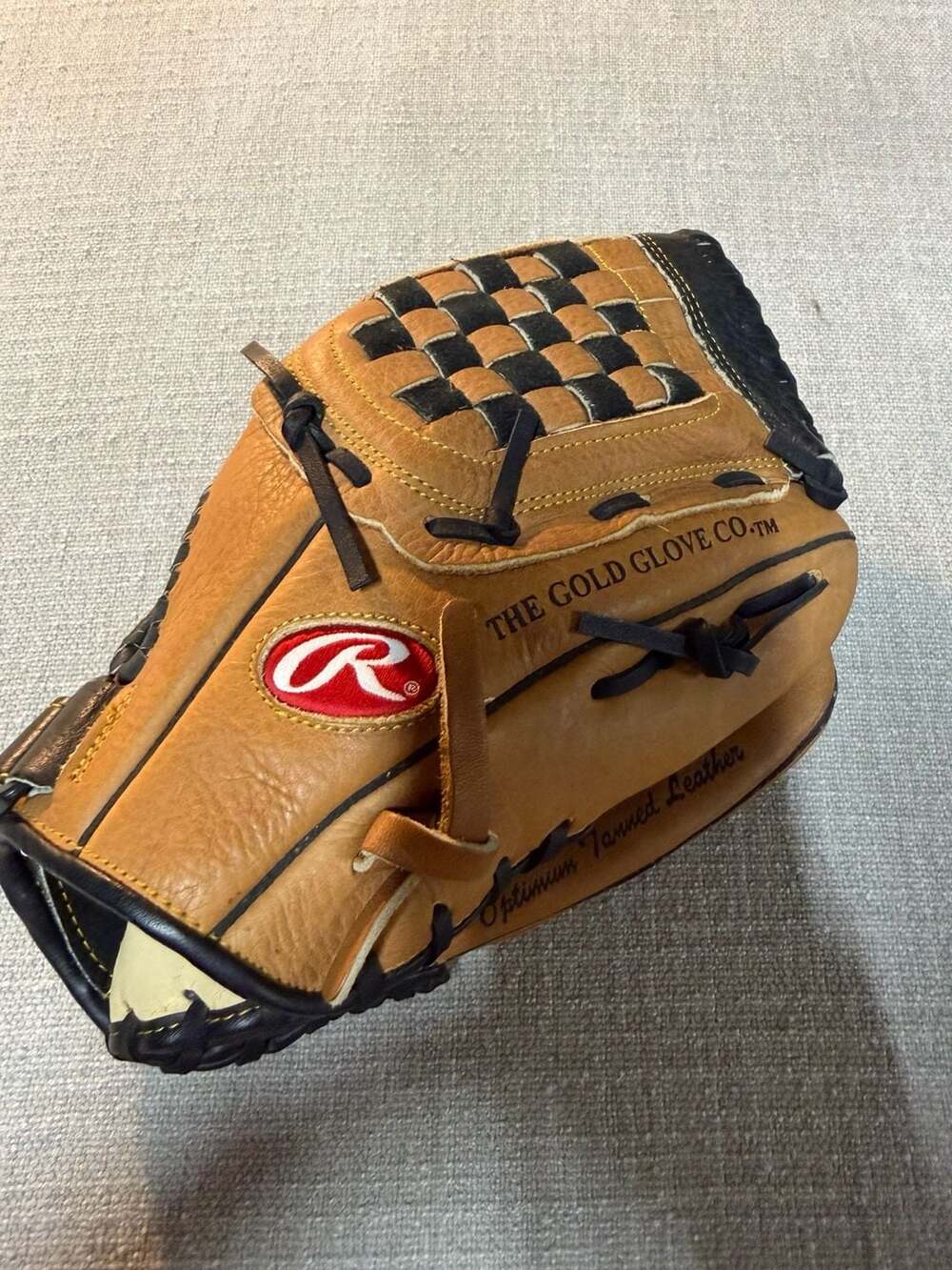 Rawlings The Gold Glove Co. Fastback Baseball Glove 11.5" RHT